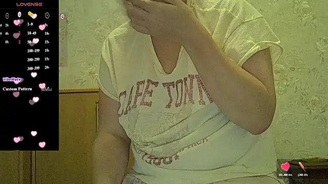 Snapshot of CurvyWild_Lady30 chatting on 07-18-26, 08:34 CurvyWild Lady30 online show from 07-18-26, 08:34