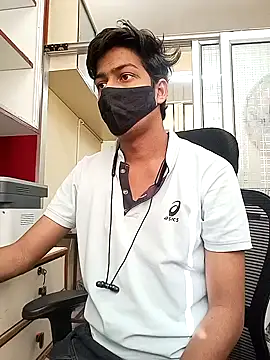 Snapshot of hotyboy_89 chatting on 03-05-26, 04:19 hotyboy 89 online show from 03-05-26, 04:19