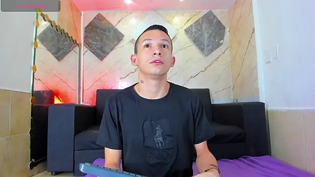 Isaak 26 online show from 04-17-26, 11:13