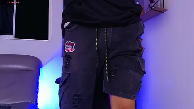 Snapshot of Gael_moon_ chatting on 02-13-26, 04:30 Gael moon online show from 02-13-26, 04:30