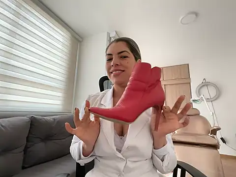 Encantadora Eva online show from 03-05-26, 06:48