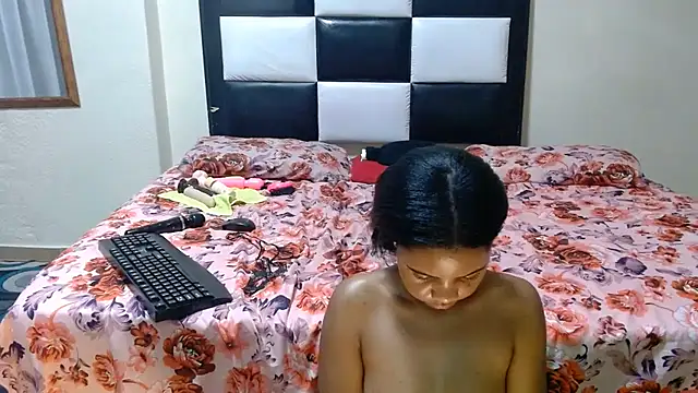 VeronaDimexx online show from 05-25-26, 11:11