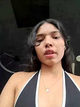 Snapshot of jadelaurent chatting on 04-24-26, 05:15 jadelaurent online show from 04-24-26, 05:15