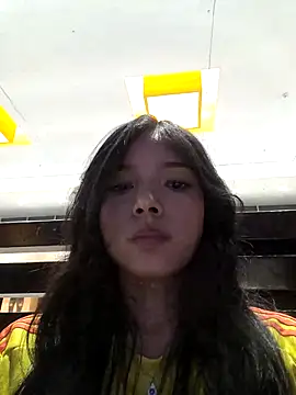 Snapshot of jadelaurent chatting on 06-18-26, 01:39 jadelaurent online show from 06-18-26, 01:39