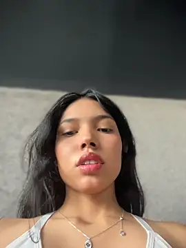 jadelaurent online show from 07-27-26, 08:27