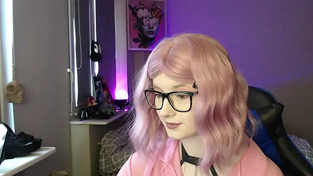 LunaXcherry online show from 04-08-26, 04:40