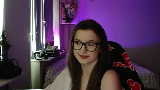 LunaXcherry online show from 04-13-26, 04:45