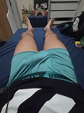 Snapshot of Berg_RPH chatting on 06-16-26, 04:42 Berg RPH online show from 06-16-26, 04:42
