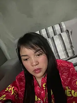 Strawberry-wet online show from 02-21-26, 12:33