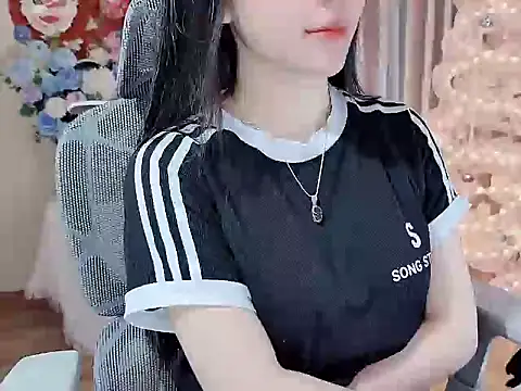 Snapshot of Agnelyn___ chatting on 06-22-26, 11:40 Agnelyn online show from 06-22-26, 11:40