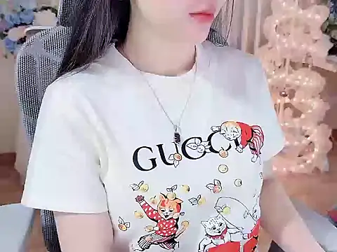 Snapshot of Agnelyn___ chatting on 07-14-26, 01:41 Agnelyn online show from 07-14-26, 01:41