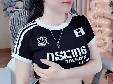 Snapshot of Agnelyn___ chatting on 07-30-26, 01:48 Agnelyn online show from 07-30-26, 01:48