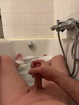 DeN strip online show from 03-26-26, 06:35