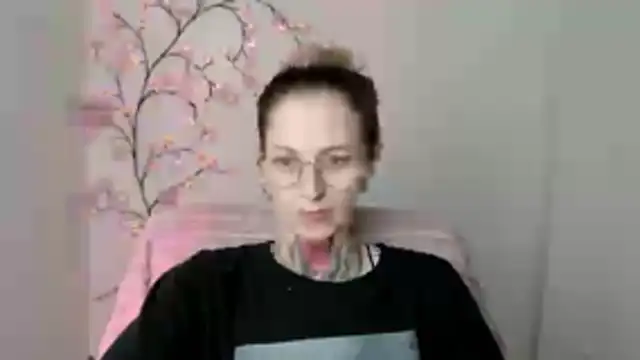 Esmi Winter online show from 05-12-26, 05:54