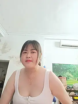 Kee-kimlee online show from 05-19-26, 01:56