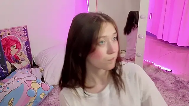 MmollyMay online show from 04-11-26, 10:19