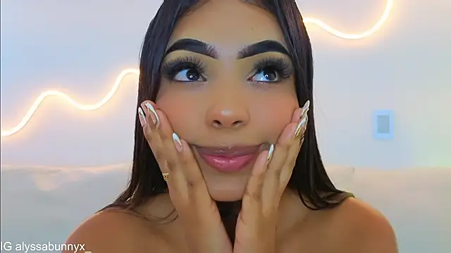 Alyssa bunnyx online show from 03-26-26, 02:44