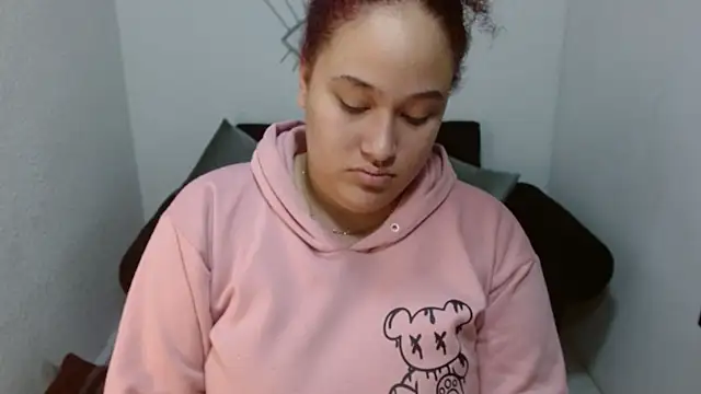 leilanewgirl online show from 04-08-26, 12:27