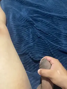 Snapshot of tardecaliente chatting on 03-06-26, 11:12 tardecaliente online show from 03-06-26, 11:12