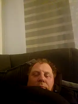 Demik71 online show from 02-20-26, 07:25