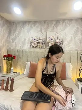 Brisa Silva online show from 06-25-26, 11:48