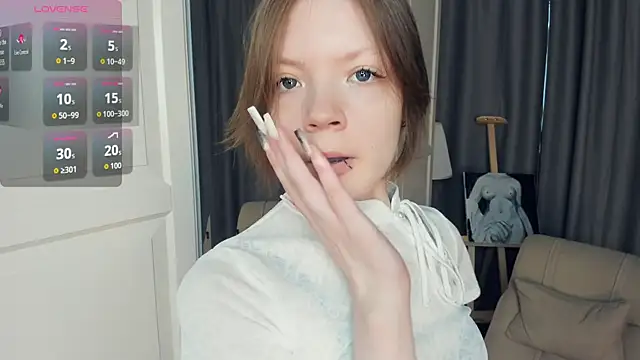 LavenderMitten online show from 05-15-26, 05:47