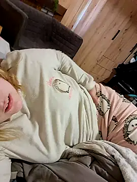 Dulcexpecado online show from 03-20-26, 09:30