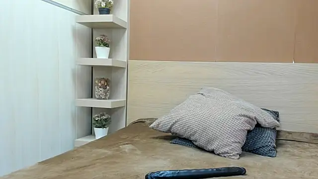PinkyTwerkyX online show from 05-27-26, 08:22