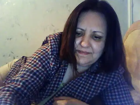 LockyCharm111 online show from 04-21-26, 05:39