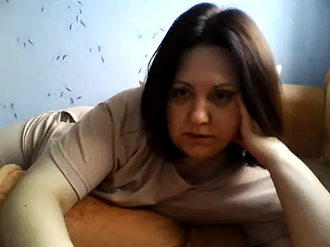 LockyCharm111 online show from 05-13-26, 04:32