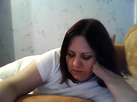 LockyCharm111 online show from 05-31-26, 06:42
