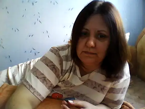 LockyCharm111 online show from 07-02-26, 04:24