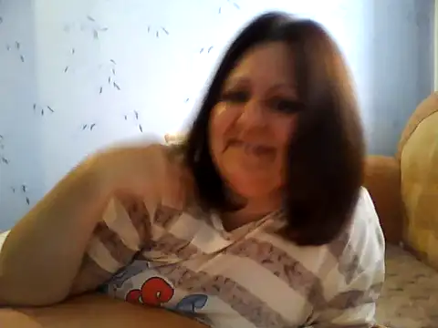 LockyCharm111 online show from 07-05-26, 03:52