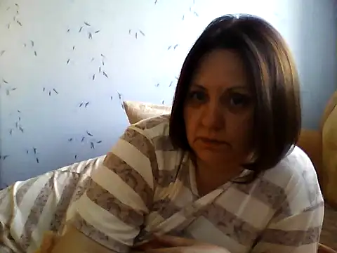 LockyCharm111 online show from 07-30-26, 04:22