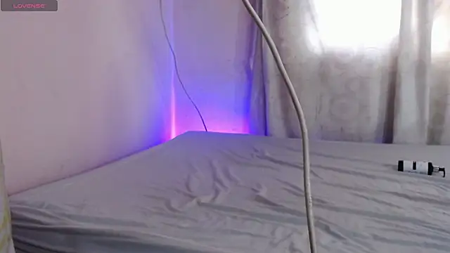 Gigi Moss1 online show from 04-15-26, 06:37