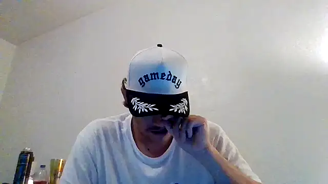 Tallhungandcloudy online show from 02-19-26, 08:21