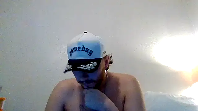 Tallhungandcloudy online show from 04-17-26, 05:43