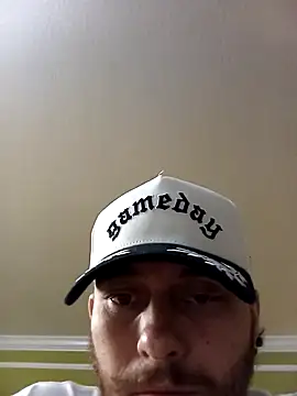 Tallhungandcloudy online show from 04-21-26, 07:47