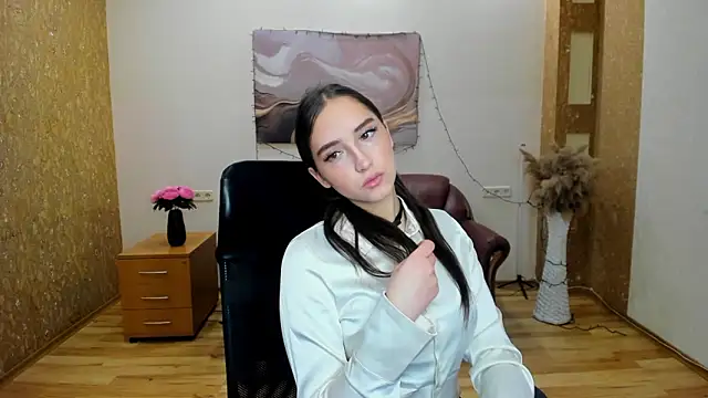 Effy Royse online show from 02-11-26, 06:51