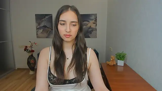 Effy Royse online show from 05-03-26, 05:41