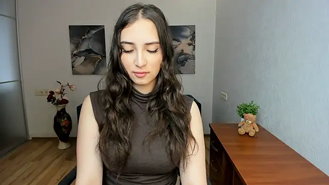 Effy Royse online show from 05-10-26, 05:34