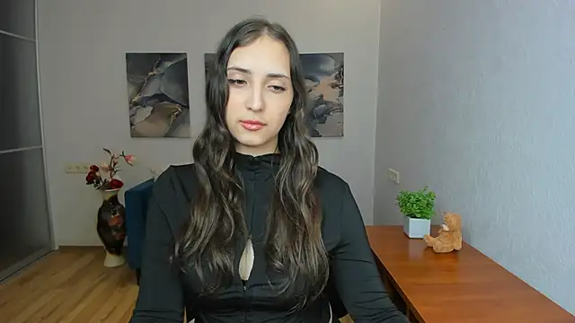 Effy Royse online show from 05-13-26, 05:43