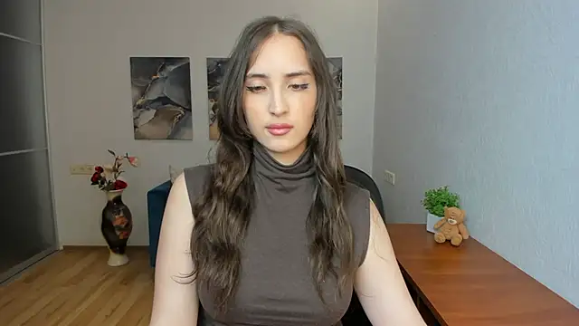Effy Royse online show from 06-14-26, 05:37