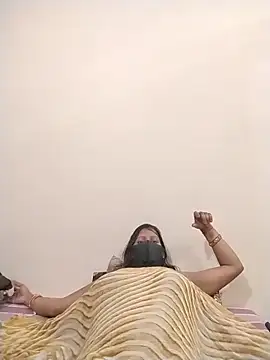 ankita077 online show from 04-20-26, 06:27