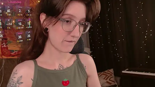 lolami  online show from 07-04-26, 07:25