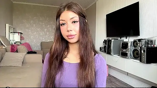 Snapshot of You_Club_Winx chatting on 05-08-26, 07:25 You Club Winx online show from 05-08-26, 07:25