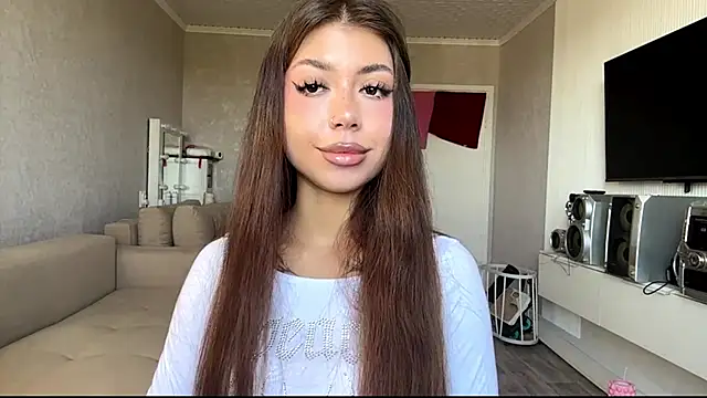 Snapshot of You_Club_Winx chatting on 05-22-26, 07:37 You Club Winx online show from 05-22-26, 07:37
