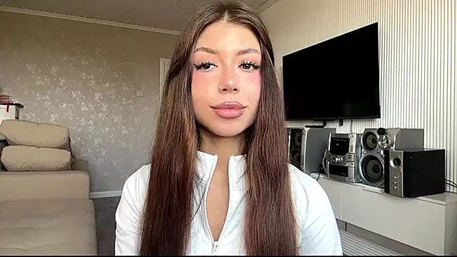 Snapshot of You_Club_Winx chatting on 05-23-26, 07:13 You Club Winx online show from 05-23-26, 07:13