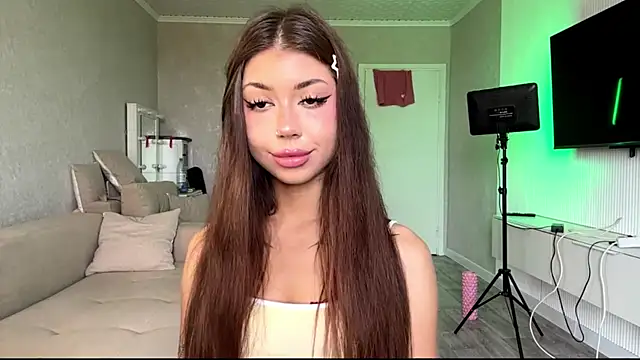 Snapshot of You_Club_Winx chatting on 07-04-26, 08:20 You Club Winx online show from 07-04-26, 08:20
