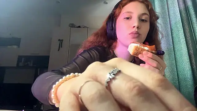 AliceCarrol online show from 02-24-26, 12:25